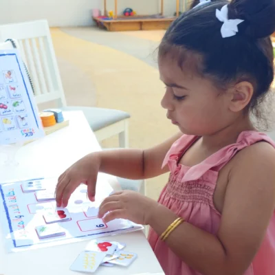 كتاب أنشطة تفاعلية للأطفال من 2 إلى 5 سنوات بالعربية في قطر