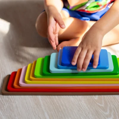 مجموعة الإبداع الخشبية من سمارت كيد – قوس قزح خشبي وألواح طويلة ونصف دوائر ملونة للتعليم واللعب الإبداعي