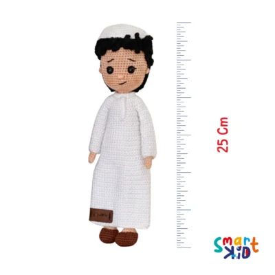 شخصية أموجرومي عبود بالحجم الكبير بالزي القطري التقليدي يدوي الصنع